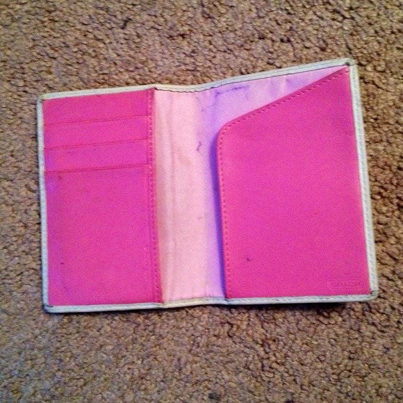 Coach wallet - Picture 2 of 4