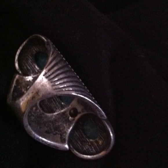 Long teal ring - Picture 2 of 3