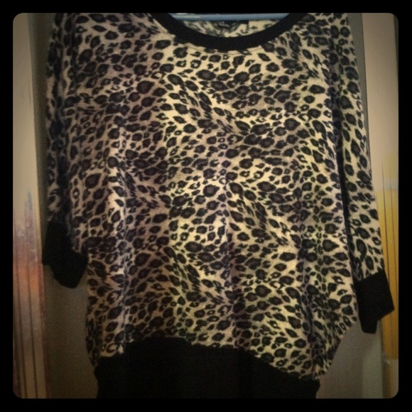 Forever21 leopard print sweater