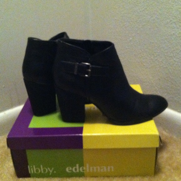 Libby Edelman size 9.5 bootie
