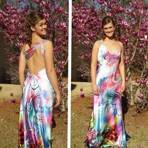 Cinderellas prom dress size 6