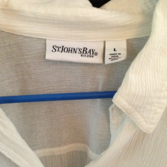 St. John's Bay Button up - Picture 2 of 2