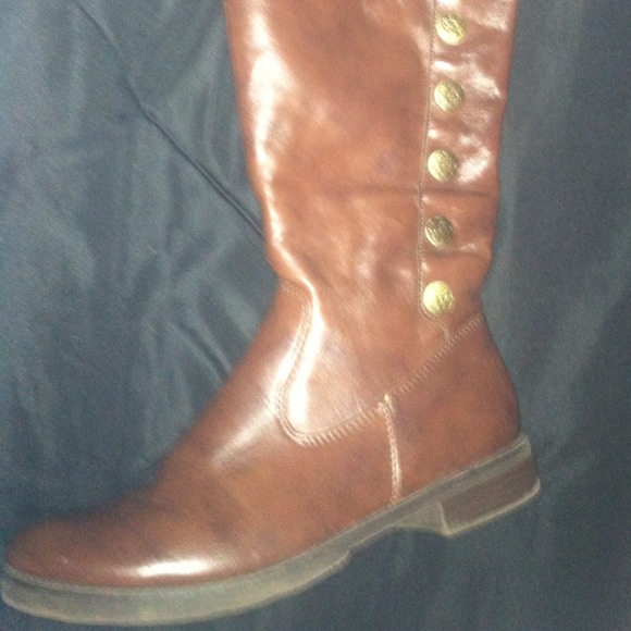 Awesome boots - Picture 3 of 3