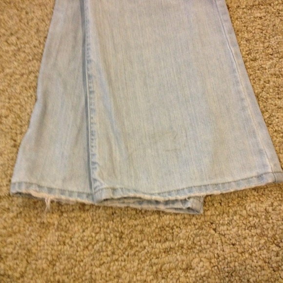 A&F Jeans - Picture 3 of 4