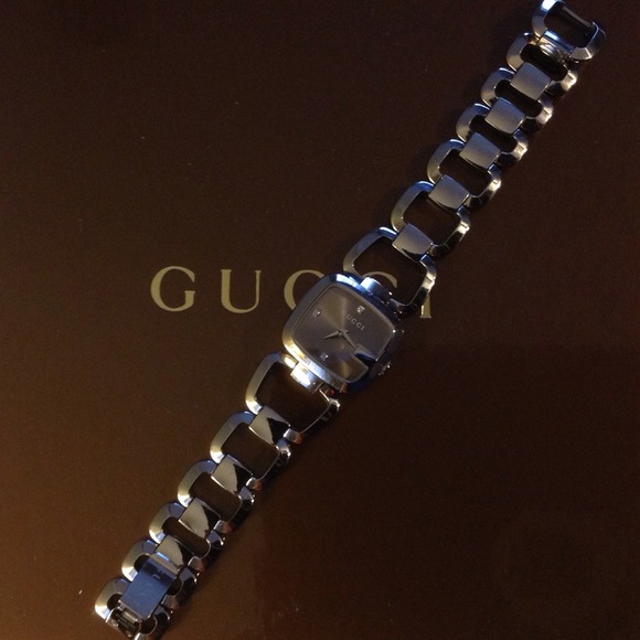 AUTHENTIC Gucci Watch!! - Picture 2 of 3
