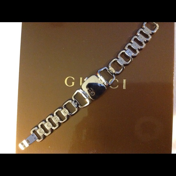 AUTHENTIC Gucci Watch!! - Picture 3 of 3
