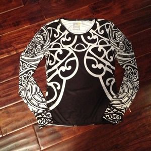 Athelta weightless shirt by YMX. Small.