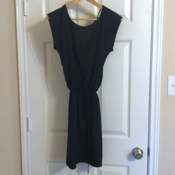 Easy black dress