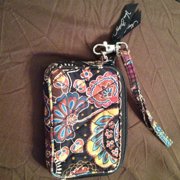 ✨REDUCED✨Vera Bradley wristlet!