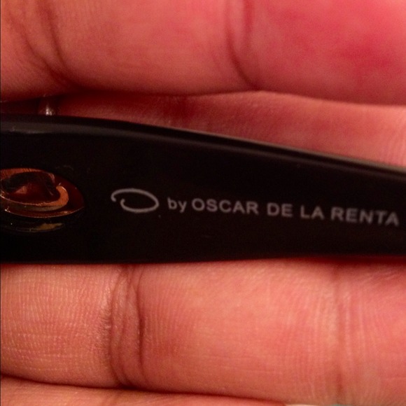 Authentic Black Frame Oscar De La Renta Sunglasses main image 3