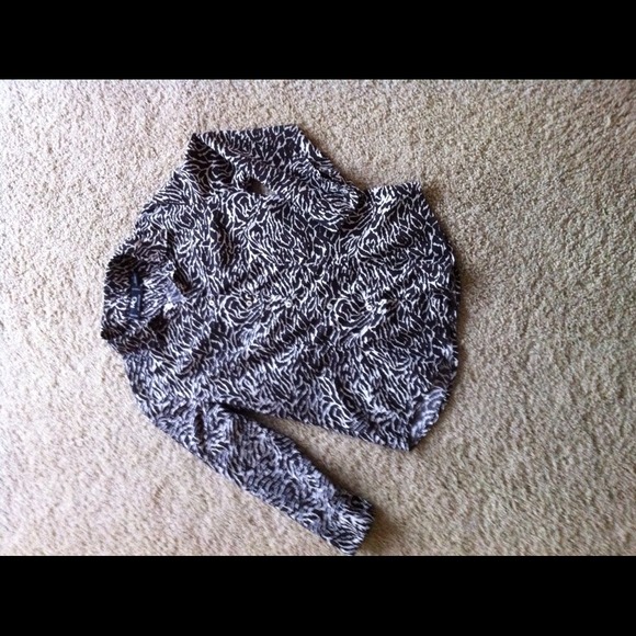 *SOLD* 100% Brown blouse - Picture 2 of 3