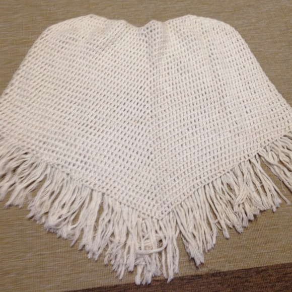 ✂Reduced✂85%silk/15%cashmere poncho.