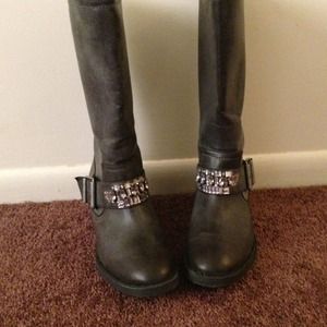 Simply Vera By Vera Wang Boots
