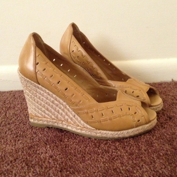 Rule By Steve Madden Wedge