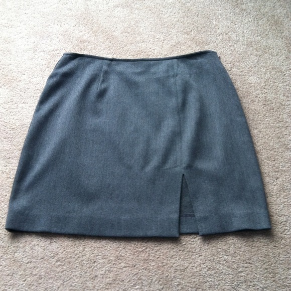 Grey express skirt