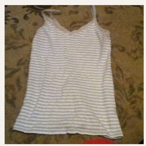 2 tank top bundle - Picture 2 of 2