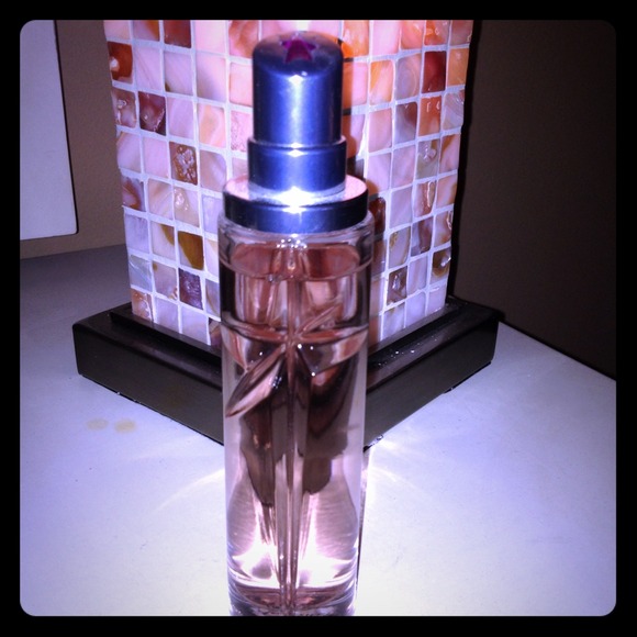 🚫SOLD IN BUNDLE🚫Innocent Secret-Thierry Mugler