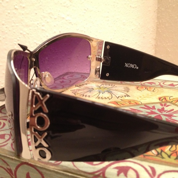 Black Framed XoXo Sunnies with Purple Hued Lens