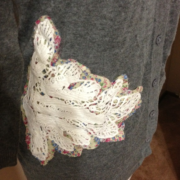 Never worn - Picture 2 of 2