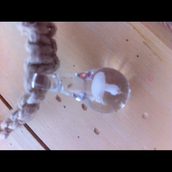 Hemp Necklace - Picture 2 of 2