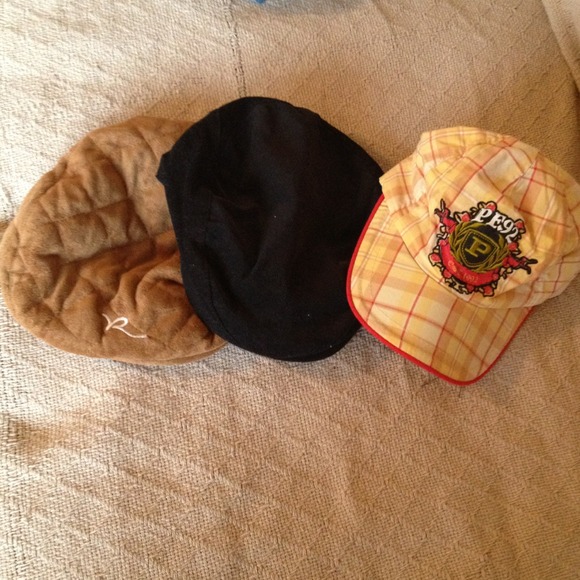 Only black and yellow hats!!Bundle or each!!