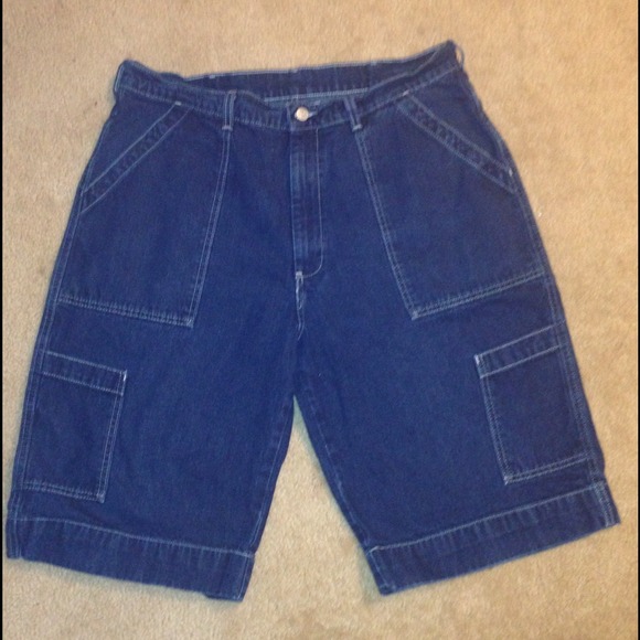 🔴SOLD🔴Polo Jeans - Picture 2 of 3