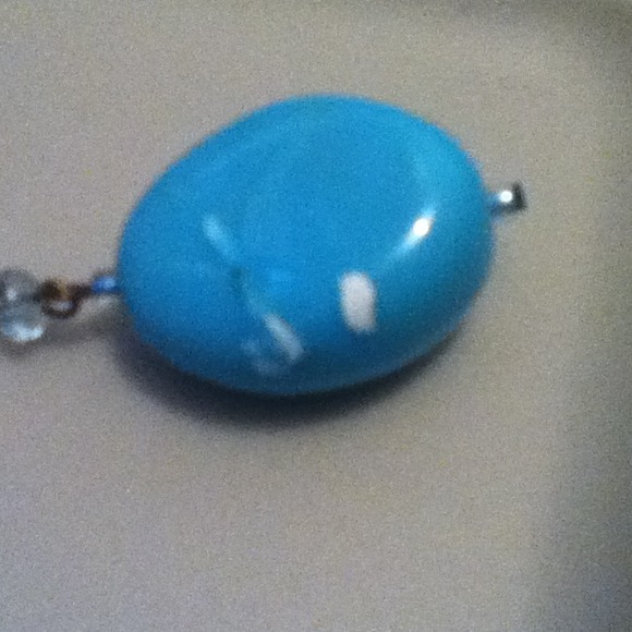 Beautiful necklace - Picture 3 of 3