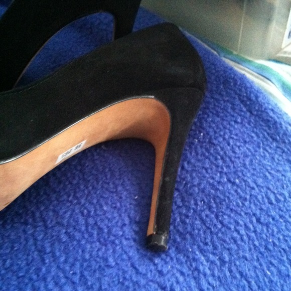 SOLD - Picture 3 of 3