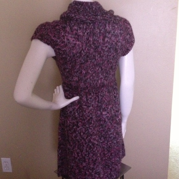 🎀Adorable Sweater Dress🎀 - Picture 3 of 4