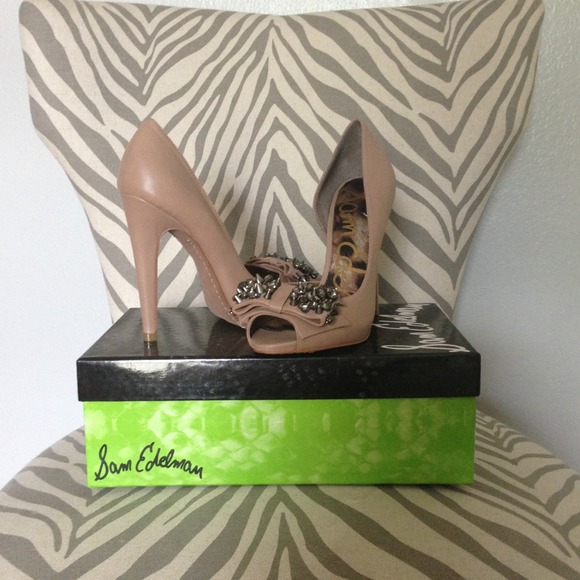 Sam Edelman NWT Nude Leather Peep Toe