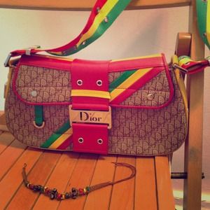 SOLD👏👏👏Christian Dior purse