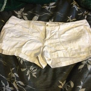 White hollister shirts