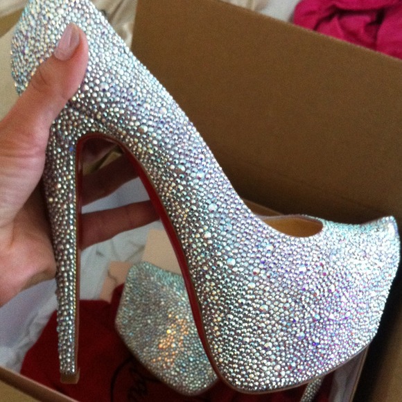 Daffodile Christian Louboutin pumps! New! - Picture 4 of 4
