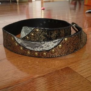 Gold\Lace Distressed Belt! :)