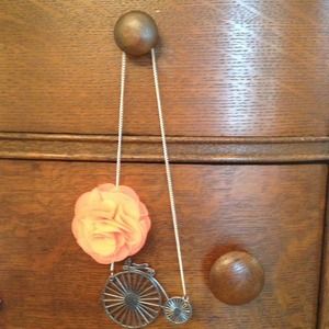 18" silver vintage bicycle necklace