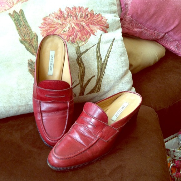 Gently used Ann Taylor Penny Loafer Mules
