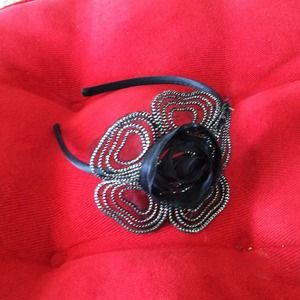 Silver, black vintage flower head band