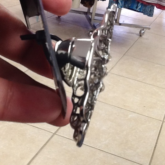 Silver Ring - Picture 3 of 4