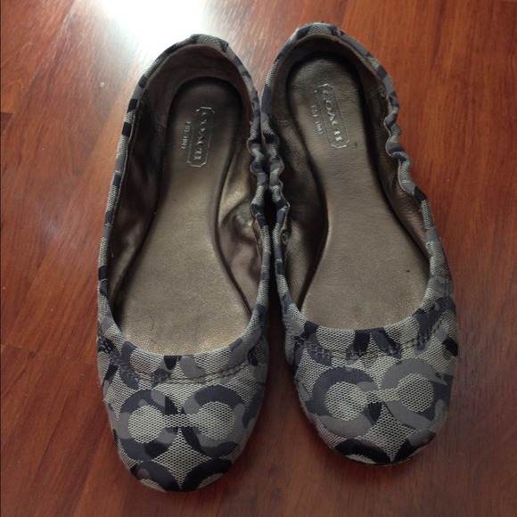 Coach ballet flats sz 6B