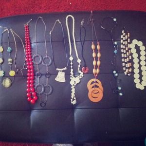 ✂️SALE ✂️12 necklaces. Great quality! Great buy!