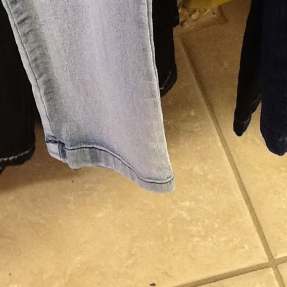 Colombian Jeans - Picture 2 of 4