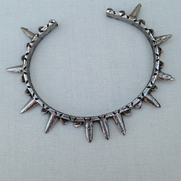 ⚡️Host Pick⚡️Distressed Spike Bangle Cuff Bracelet - Picture 2 of 3