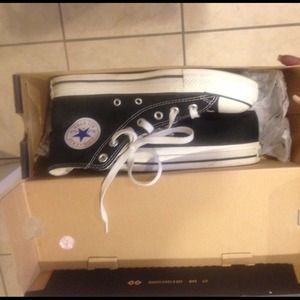 🌹Black & White Converse Sneaker🌹