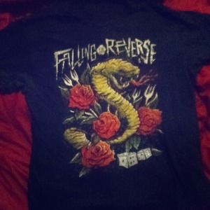Falling In Reverse XL tee