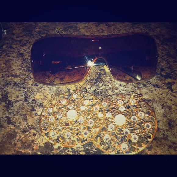 Brown union bay sunglasses gold pair of earrings - Picture 1 of 1