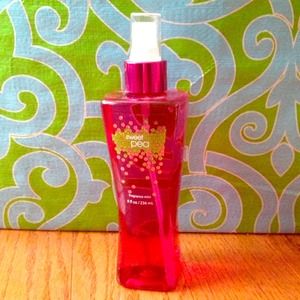 New Sweet Pea Bath and Body Works Spray