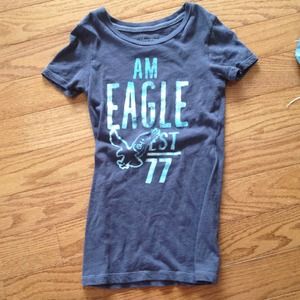 American Eagle Tshirt