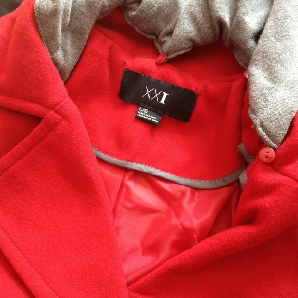 TRADED🎀 XXI Red trench coat with detachable hood - Picture 4 of 4
