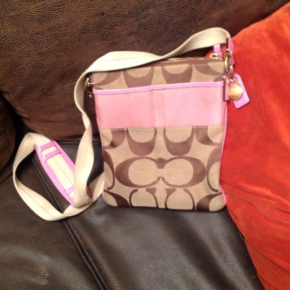 Coach pink swingback