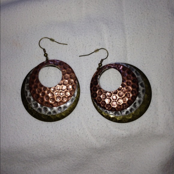 Tri colored metal hoop earrings